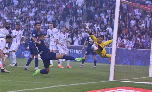 Lyon vs Paris Saint-Germain