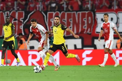 Rotterweis Essen vs Borussia Dortmund