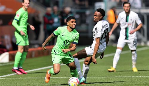 B. Monchengladbach vs Wolfsburg