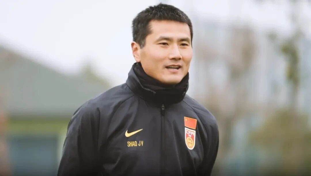 Reporter: Shao Jia was expected to coach Guoan, but a veteran player has expressed his willingness to return to the national football team for Shao Shuai.