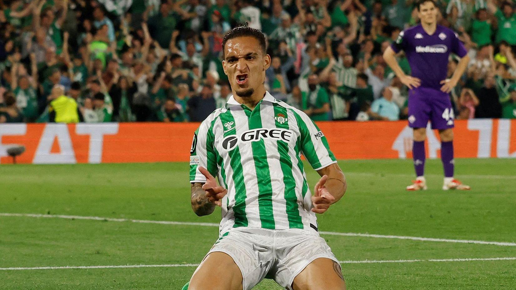 Anthony Betis has scored 15 goals in 36 games in his career, and his number of goals has completely surpassed that of Manchester United.
