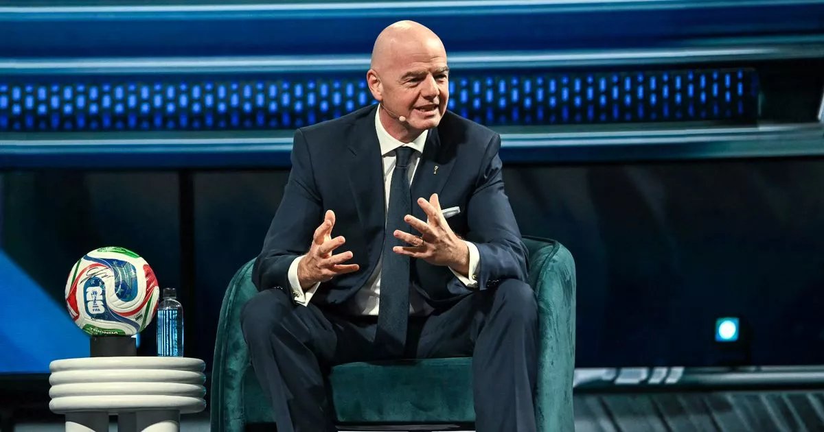 Mirror: Infantino promises to take strict action against football-related cyber violence