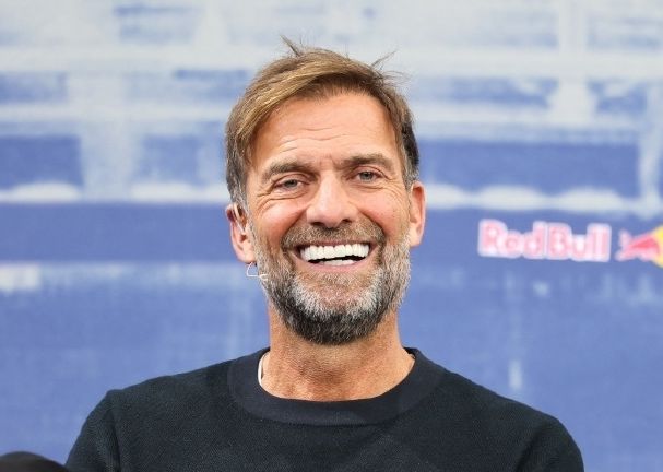 Klopp returns to football as a commentator and will partner with Muller on World Cup commentary