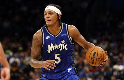 A tragic reversal! The Magic made 0 of 8 three-pointers in the final quarter and missed 13 free throws in the game.