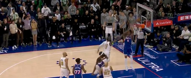 Edwards missed the open shot, and Oubre was unguarded under the basket and completed the follow-up layup for the final shot.